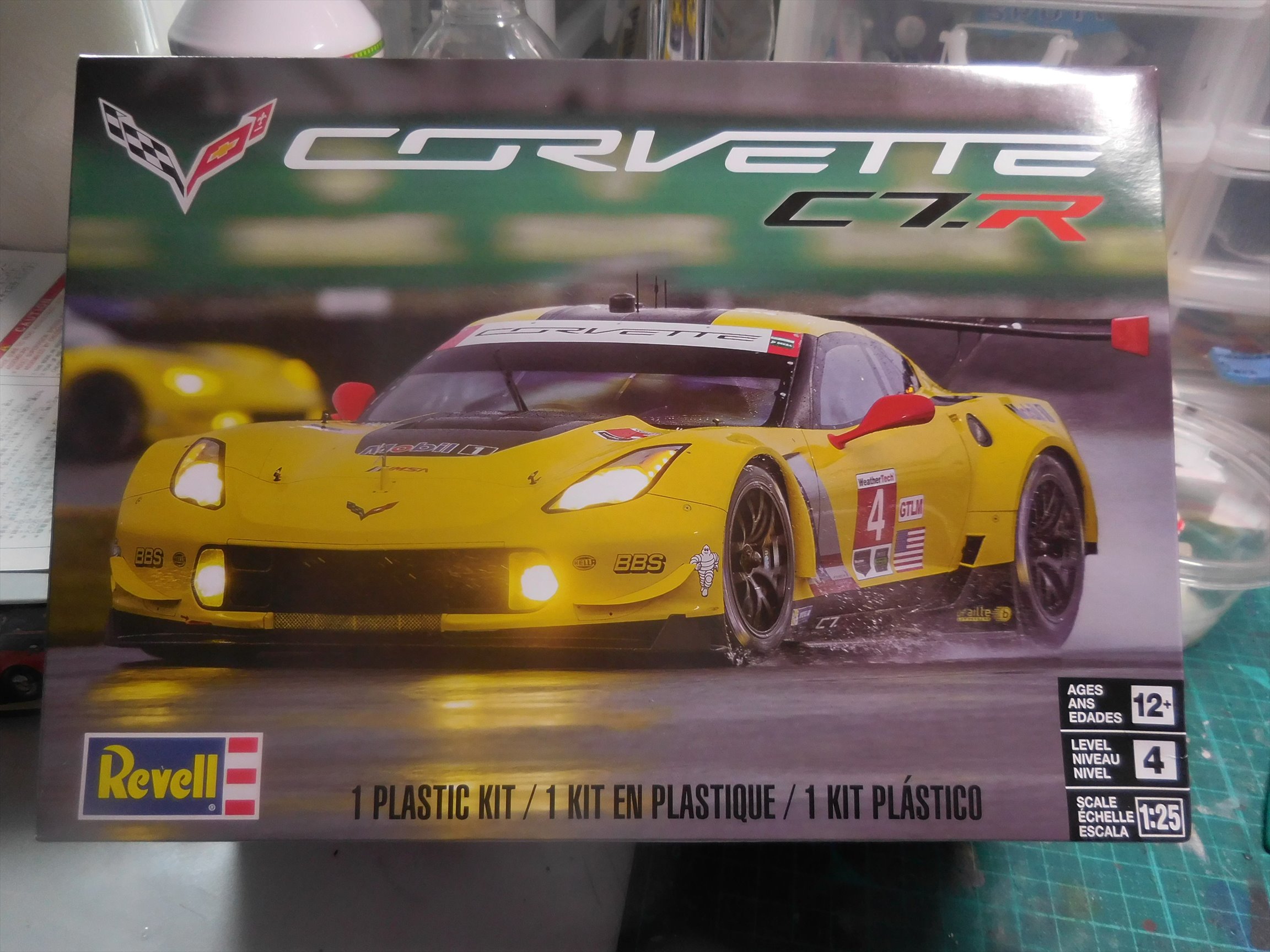 プラモデル製作記 Revell Corvette C7 R 製作開始 1 早期退職 3人家族の退職金生活